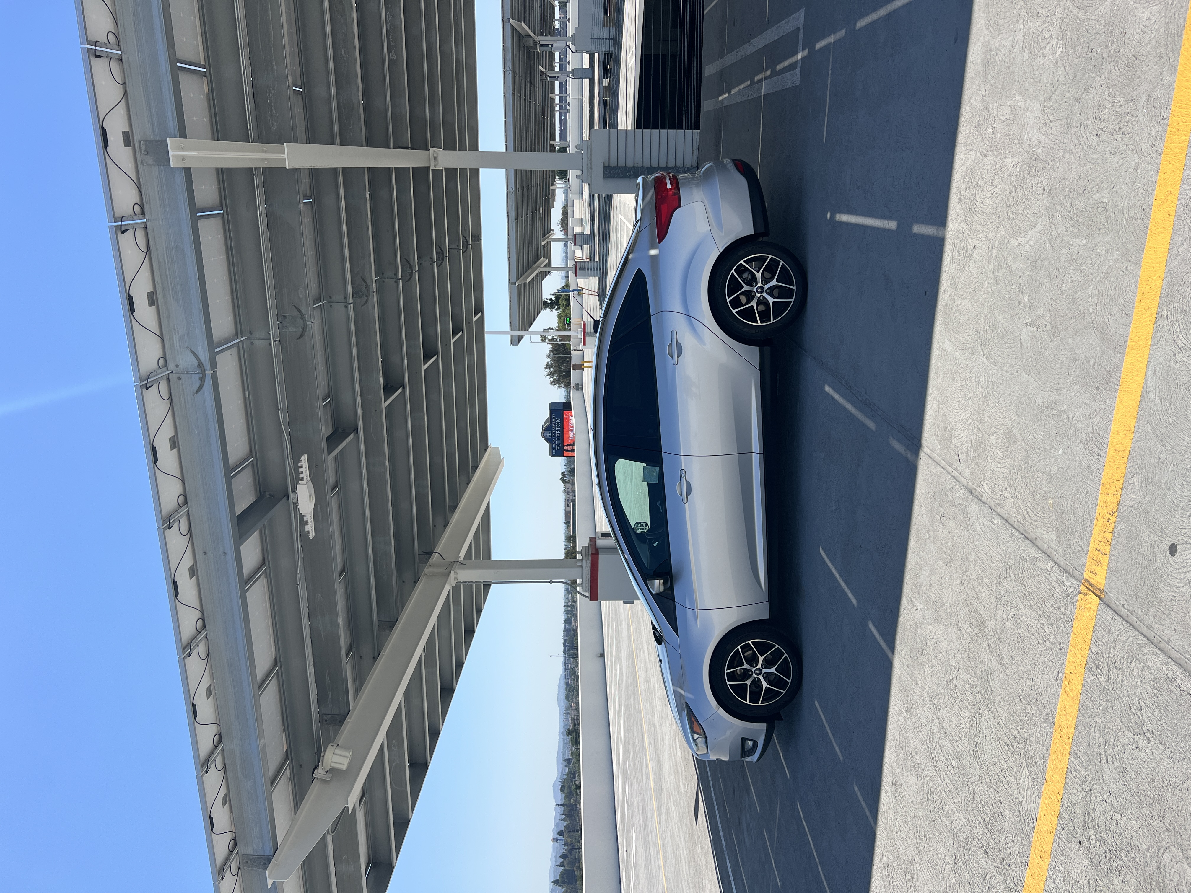 Car photo 6